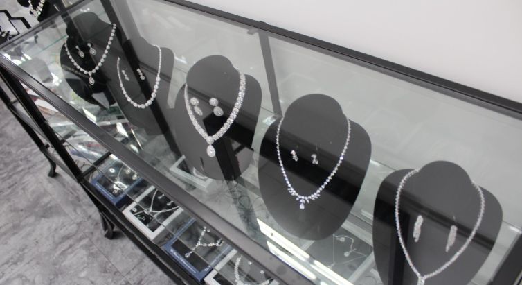 jewelry display